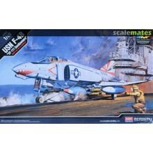 Сборная модель: USN F-4B VF-111 Sundowners,  (2018) 1:48 12232 Academy Сборная модель: USN F-4B VF-111 Sundowners,  (2018) 1:48 12232 Academy