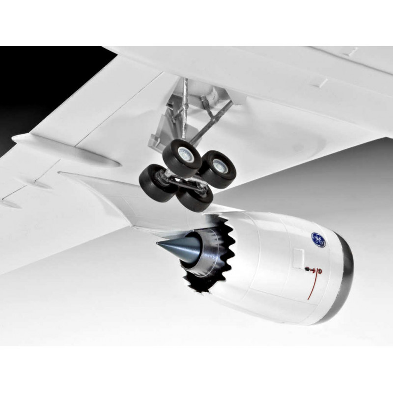 Сборная модель Пассажирский самолет Boeing 787-8 Dreamliner(1:144) 04261 Revell