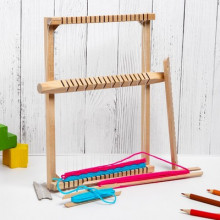 Ткацкий станок, нитки в наборе 1357576 ООО "МАСТЕРСКАЯ ХУДОЖНИКА"