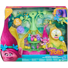 Игровой набор Hasbro Trolls летний лагерь E0335 Hasbro