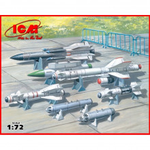 Сборная модель: Ракетное вооружение класса "воздух-земля" 1:72 72213 ICM