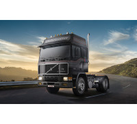 Сборная модель: 1/24 Автомобиль F16 GLOBETROTTER IT 3923 Italeri