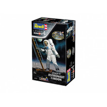 Сборная модель: Apollo 11 астронавт на Луне (1:8) 03702 Revell
