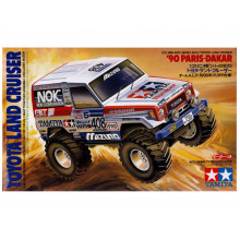 Сборная модель: 1/32 Toyota Land Cruiser-90 Paris-Dakar с электромоторчиком (серия 4WD,
 джипы с маленькими колесами). Собирается без клея. 19013 Tamiya