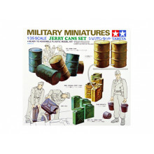 Сборная модель: Набор бочек (6шт), канистр (18шт) и ведер (4шт). (1:35) 35026  Tamiya