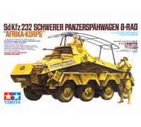 Сборная модель: Немецкий четырехосный тяжелый бронетранспортер Sd.kfz.232, с двумя фигурами (1:35) 35297  Tamiya